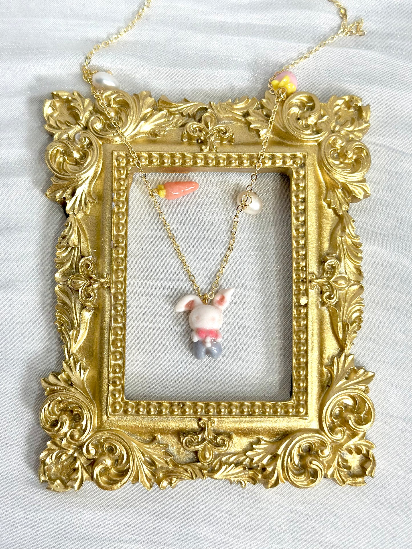 穿工人褲的小兔