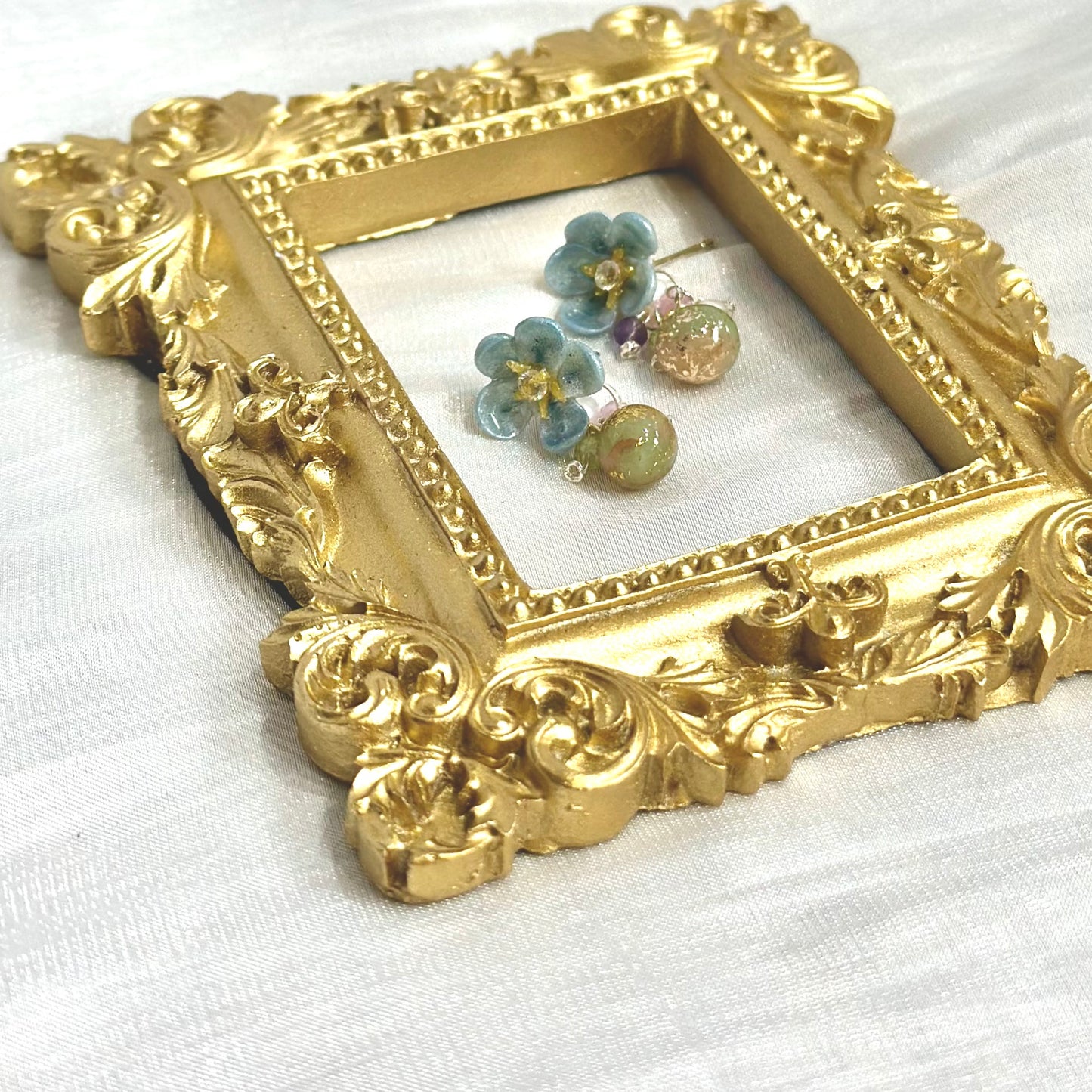 粉綠波波之藍色小花